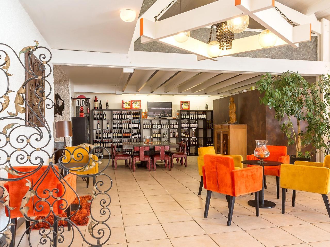 Hôtel Restaurant La Citadelle Blaye Esterno foto