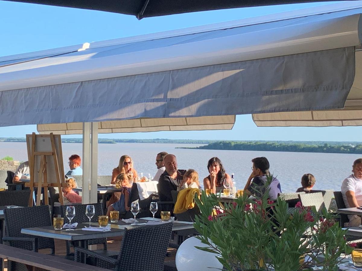 Hôtel Restaurant La Citadelle Blaye Esterno foto